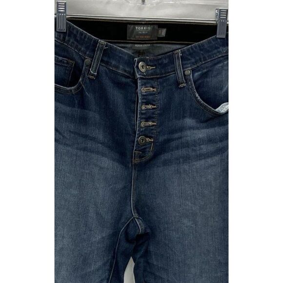 Torrid Bombshell Skinny Premium Stretch Button Fly Sky High Skinny Jeans 16R - Picture 2 of 7